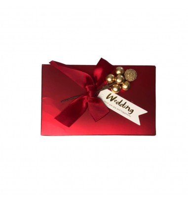 Cutie din hârtie cu fundă și floare...