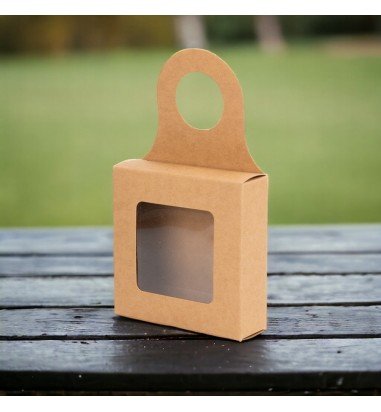 Cutie pătrată cu fereastră și...