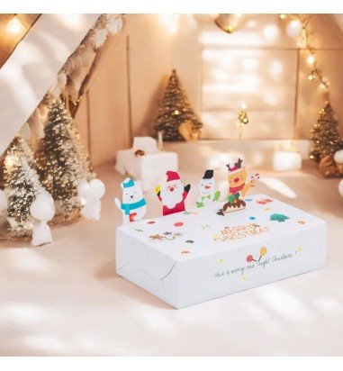 Cutie de Crăciun cu figurine 3D - alb...