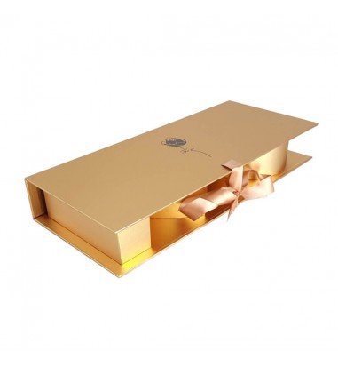 Cutie dreptunghiulara model trandafir...