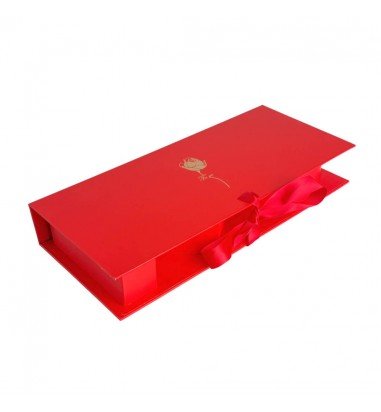 Cutie dreptunghiulara model trandafir...