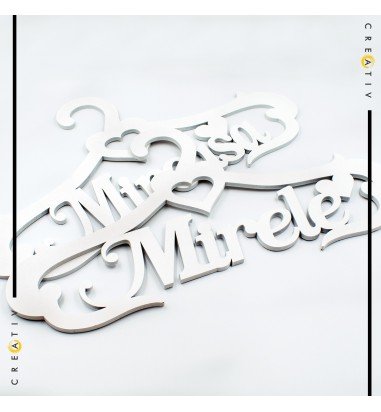 Umerase din lemn Mirele si Mireasa