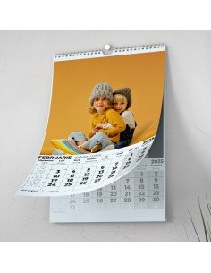 Calendar personalizat cu...