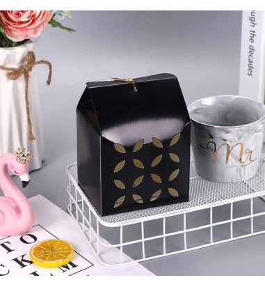 Cutie pătrată perforată - negru