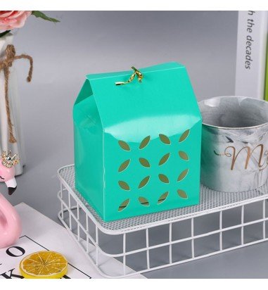 Cutie pătrată perforată - verde