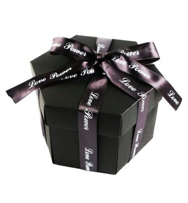 Cutie foto explozivă hexagonală...