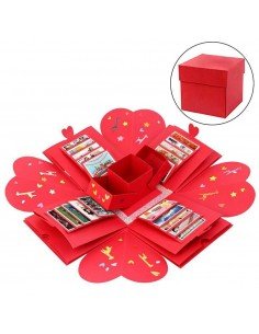 Cutie foto explozivă...